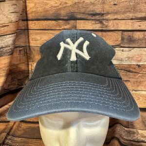 New Era Women's NY Yankees MLB Baseball Cap Adjustable Navy Blue Gradient Denim